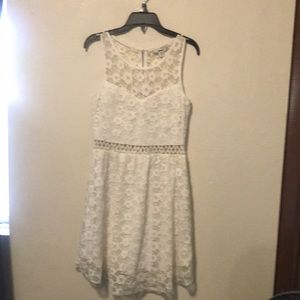 Papaya brand white dress